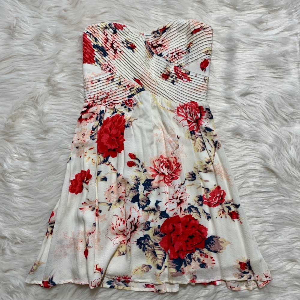 Kimchi Blue Strapless Floral Dress